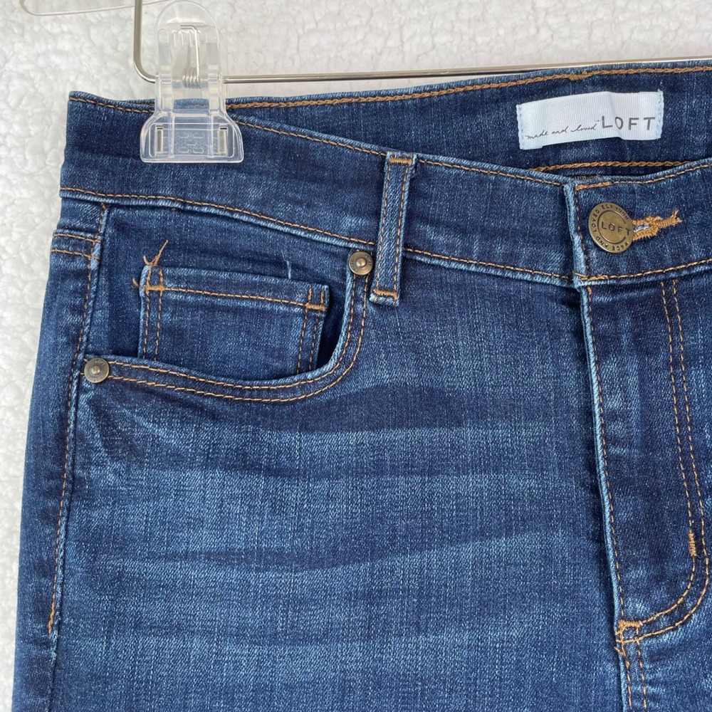 Loft Womens Modern Straight Leg Jeans Dark Wash Raw Hem Size 6 28 Indigo Stretch - Picture 3 of 13